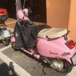 Meet your Posher, Paula